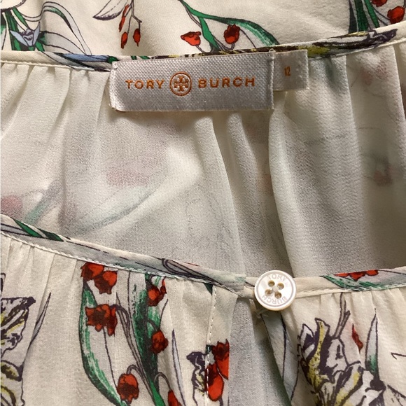 💥PRICE DROP💥 Floral Blouse - Picture 5 of 6